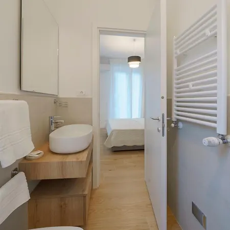 A Speza 招待所 3*